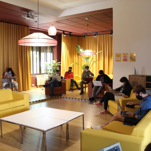 Sala de estar de planta baja